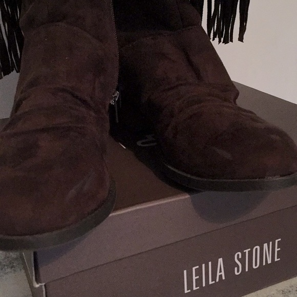 (Like New w/Box) Leila Stone Boots w/Fringe - Picture 9 of 9